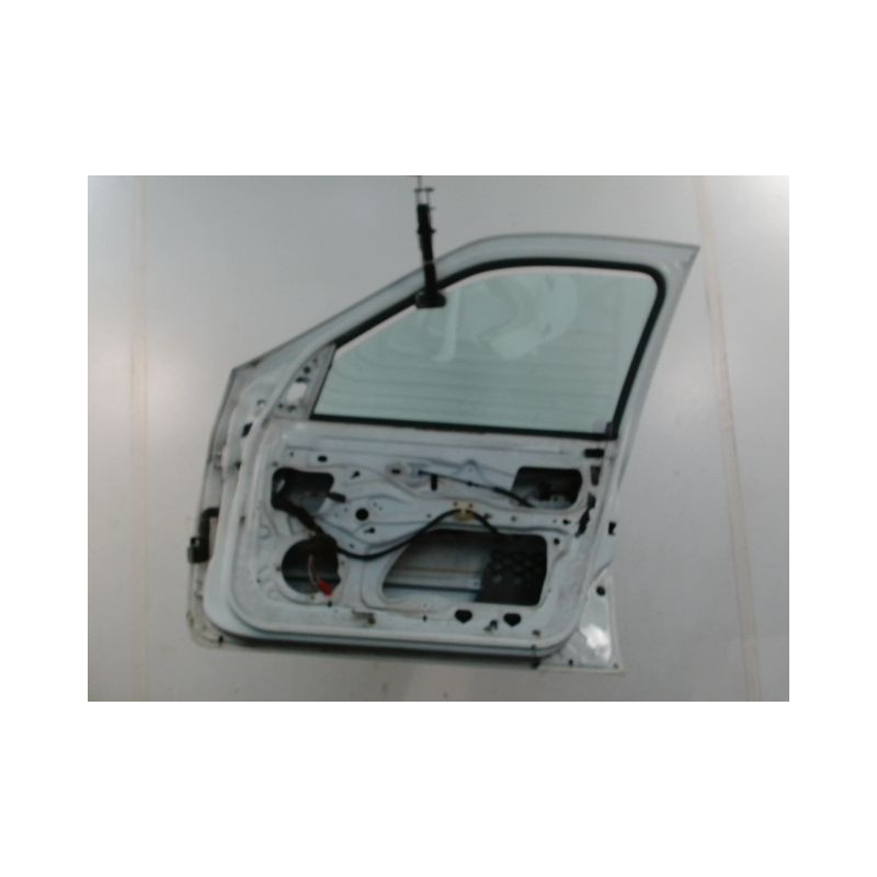 PORTE AVANT DROIT RENAULT CLIO