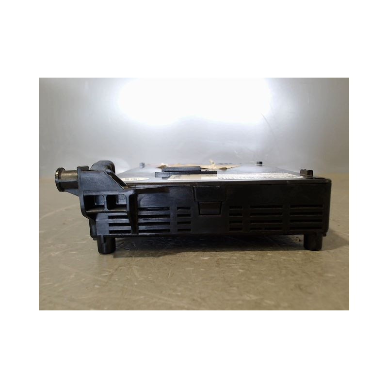 BOITIER GESTION HABITACLE RENAULT CLIO