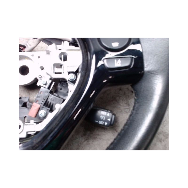 VOLANT DE DIRECTION TOYOTA AYGO 5P