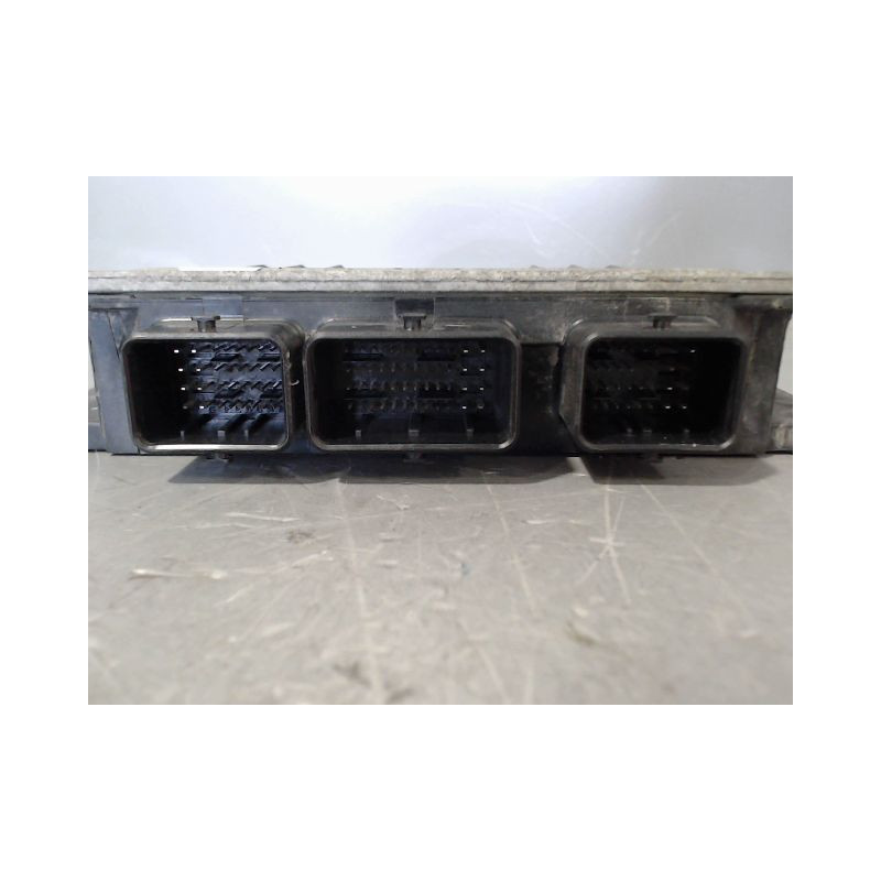 CALCULATEUR MOTEUR RENAULT KANGOO