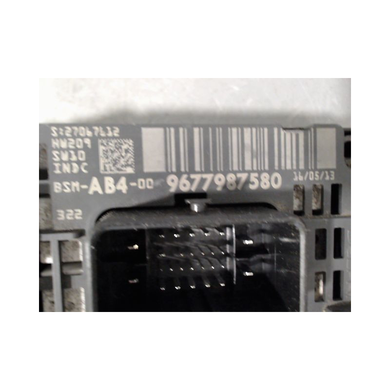 BOITE A FUSIBLES PEUGEOT 508 2010-