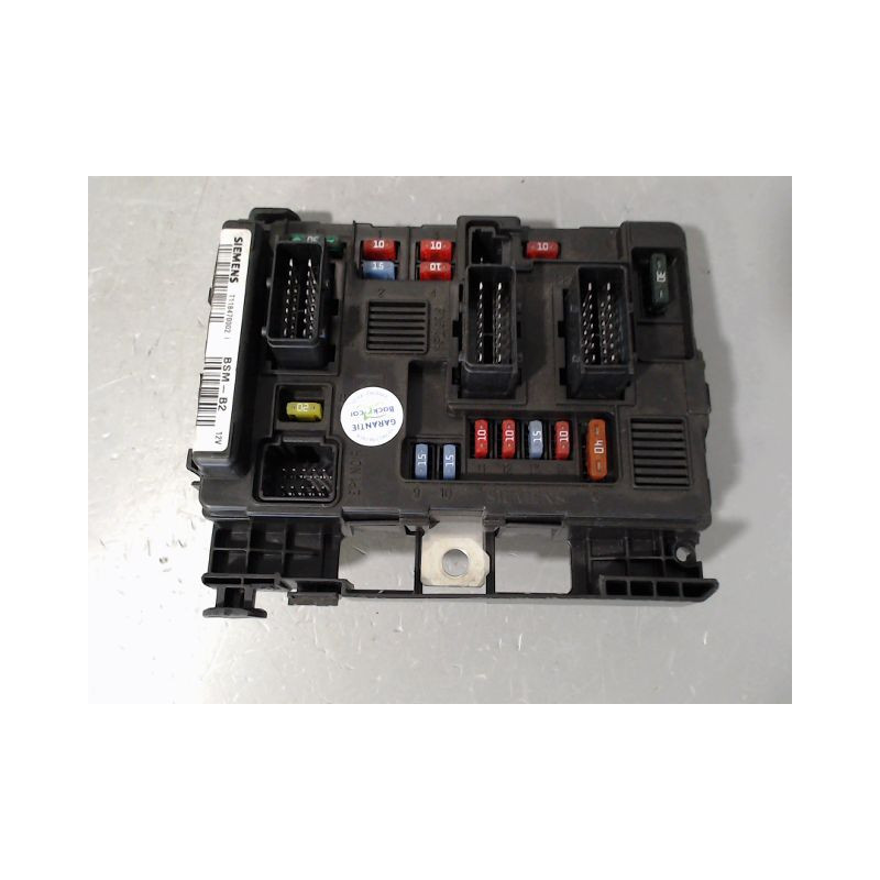 BOITE A FUSIBLES PEUGEOT 206 5P