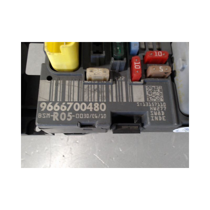 BOITE A FUSIBLES PEUGEOT 308 2007-
