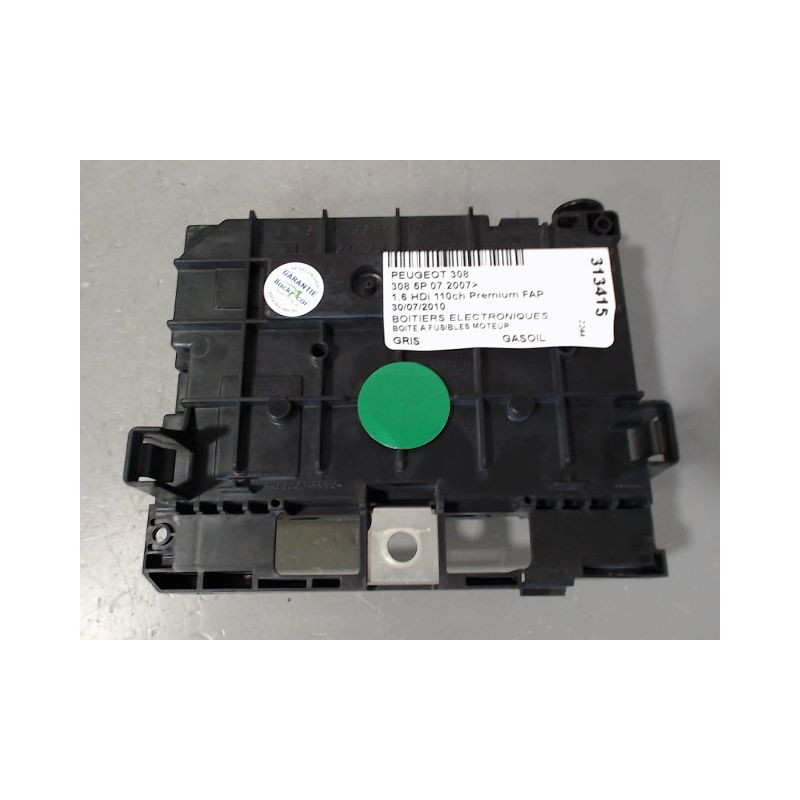 BOITE A FUSIBLES PEUGEOT 308 2007-