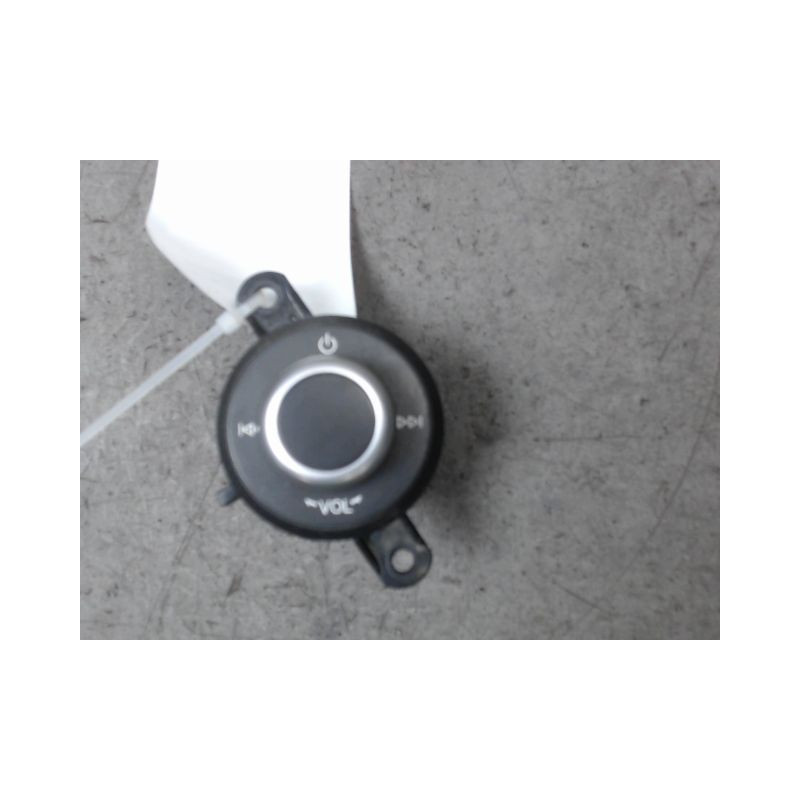 COMMANDE AUTORADIO ALFA ROMEO STELVIO