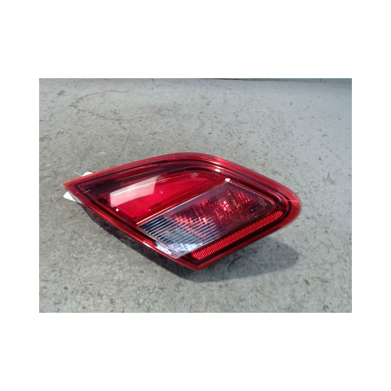 FEU ARRIERE INTERIEUR GAUCHE OPEL CORSA 2010-