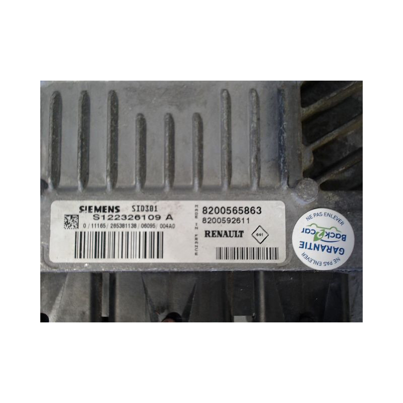 CALCULATEUR MOTEUR RENAULT MEGANE