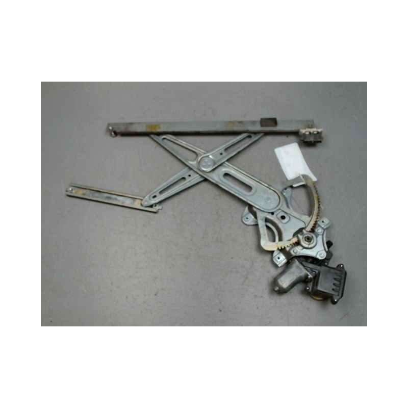 MECANISME+MOTEUR LEVE-GLACE AVANT GAUCHE TOYOTA AURIS 2010-