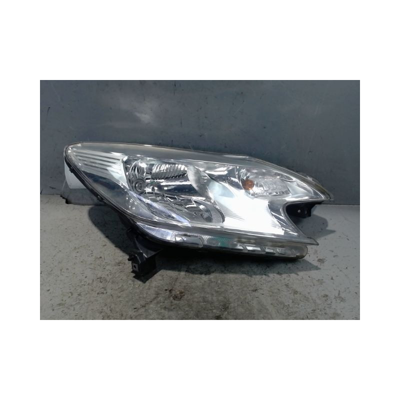PHARE DROIT NISSAN NOTE
