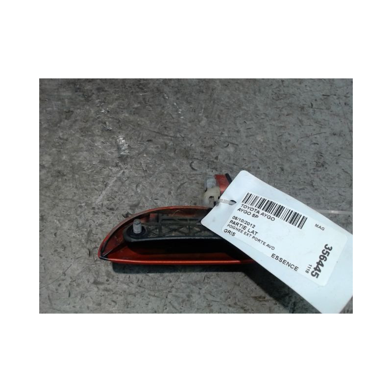 POIGNEE EXTERIEURE PORTE AVANT DROIT TOYOTA AYGO 5P