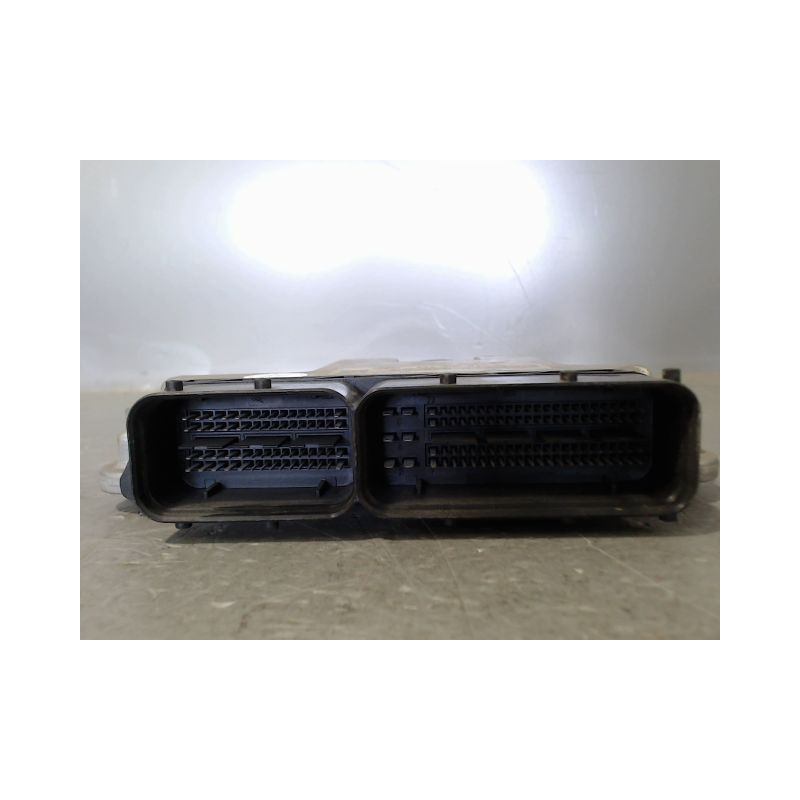 CALCULATEUR MOTEUR SEAT IBIZA IV 08-12