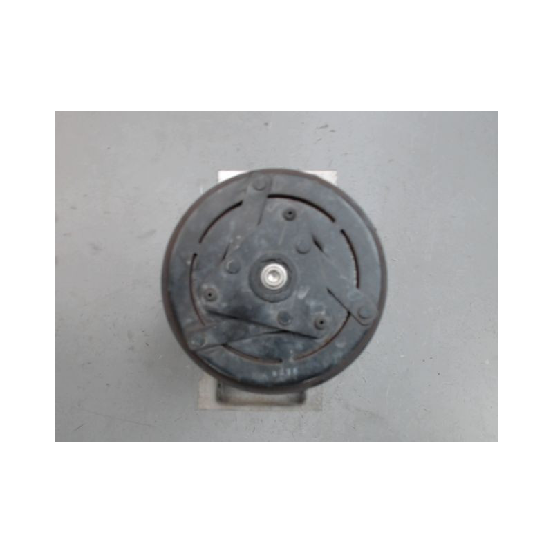 COMPRESSEUR AIR CONDITIONNE RENAULT CLIO