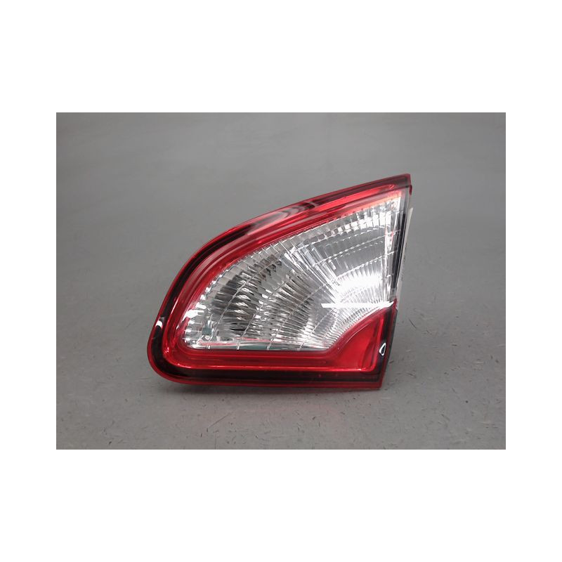 FEU ARRIERE INTERIEUR DROIT NISSAN QASHQAI