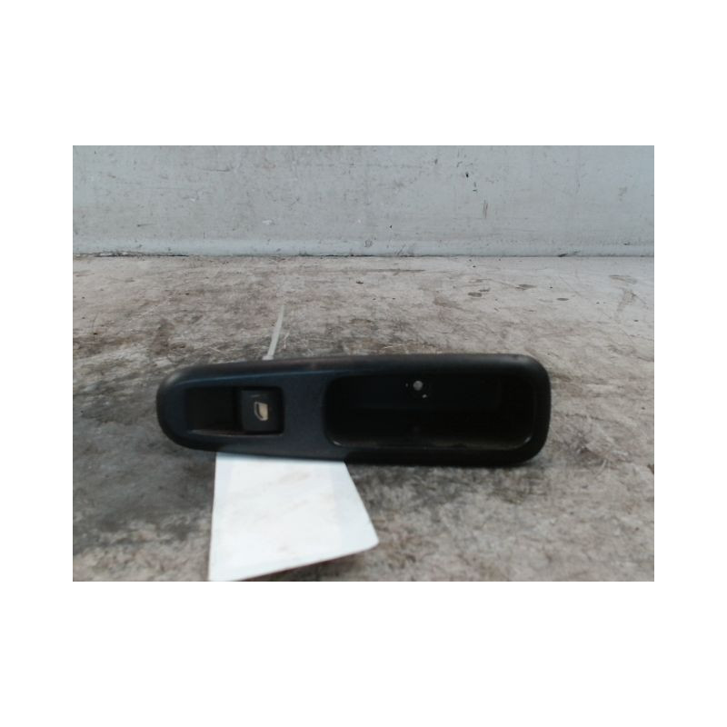 COMMANDE LEVE-GLACE PORTE ARD PEUGEOT 3008 2009-