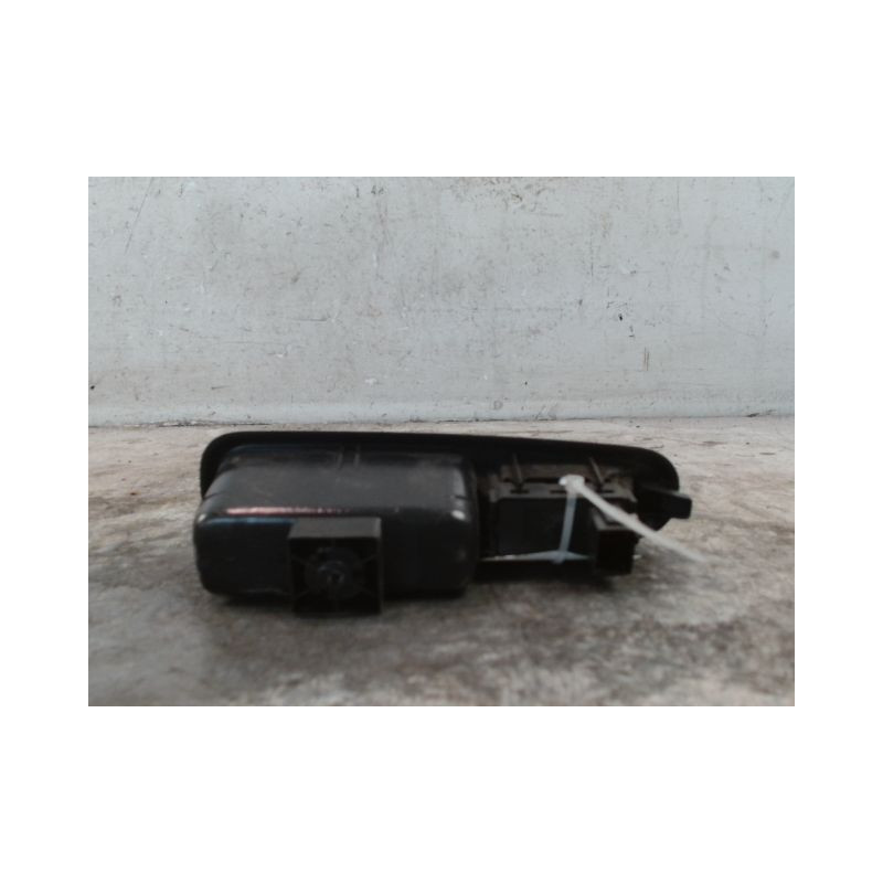 COMMANDE LEVE-GLACE PORTE ARD PEUGEOT 3008 2009-