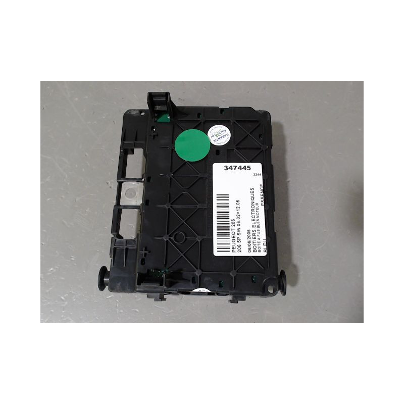 BOITE A FUSIBLES PEUGEOT 206 SW 02-06