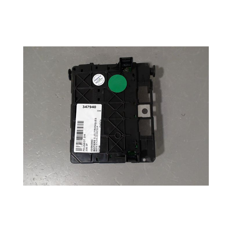 BOITE A FUSIBLES PEUGEOT 206 3P