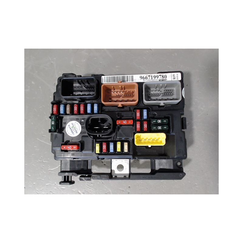 BOITE A FUSIBLES PEUGEOT 207 2007-