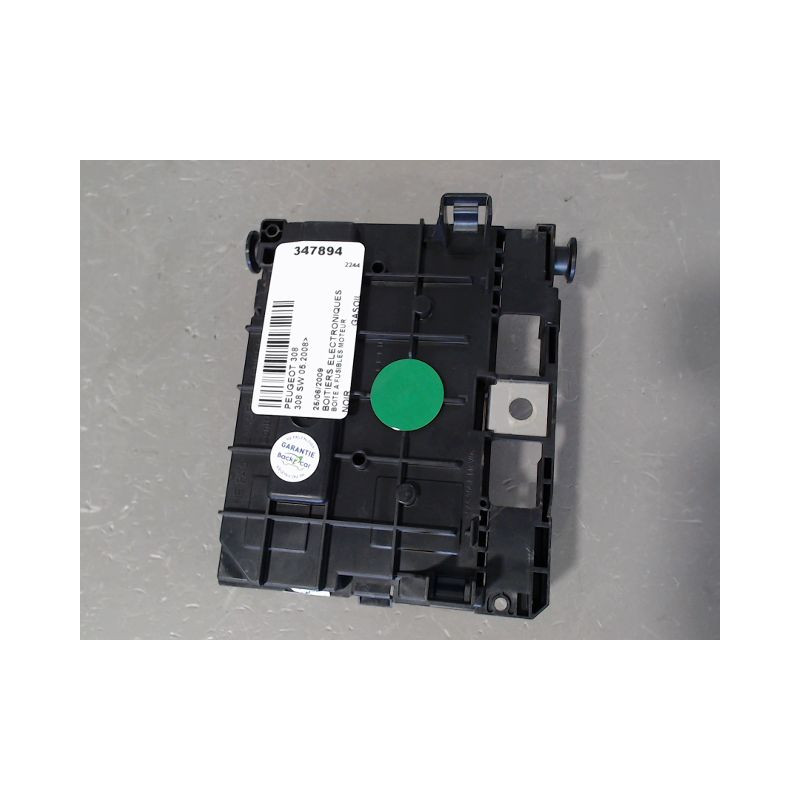 BOITE A FUSIBLES PEUGEOT 308 SW 2008-