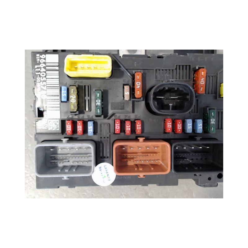 BOITE A FUSIBLES PEUGEOT 207 5P