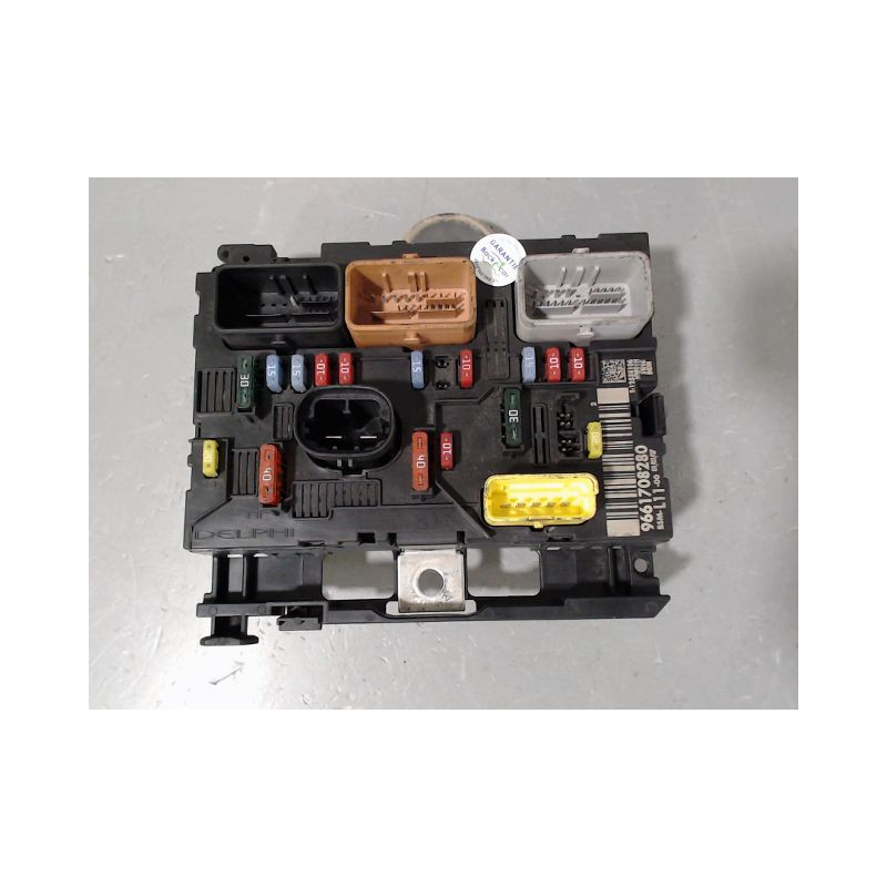 BOITE A FUSIBLES PEUGEOT 307 2005-