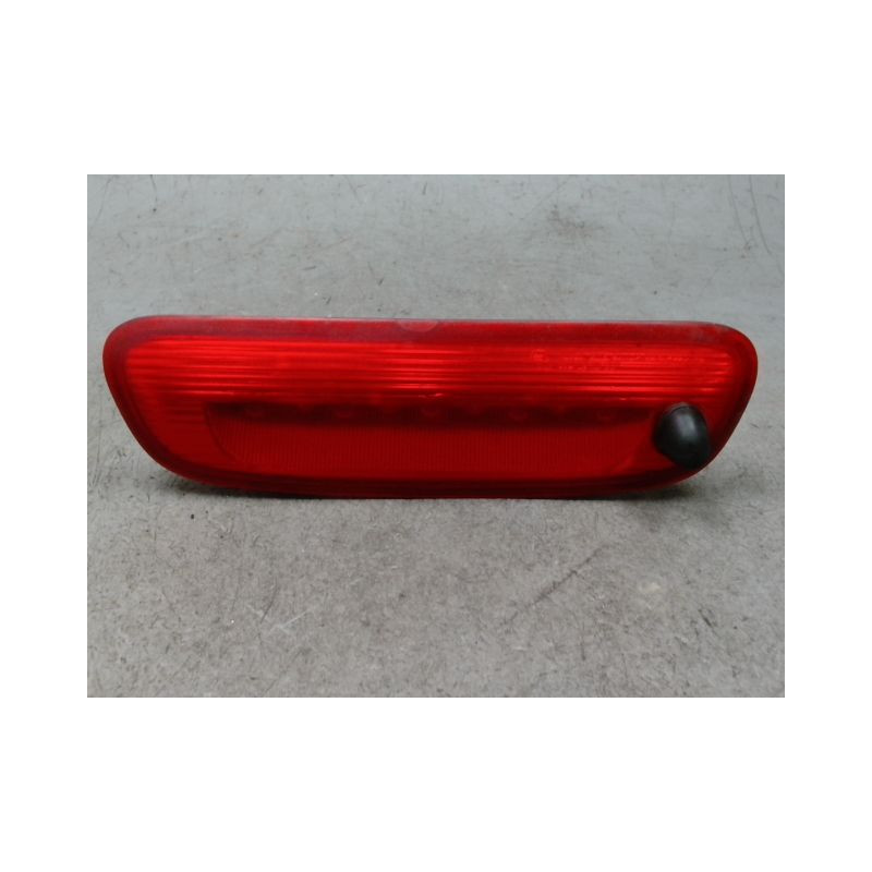 FEUX STOP SUPPLEMENTAIRE HYUNDAI SANTAFE
