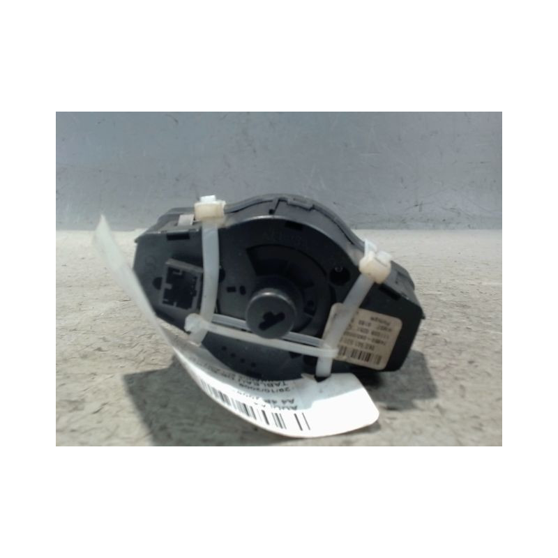 COMMANDE ECLAIRAGE AUDI A4 2008-