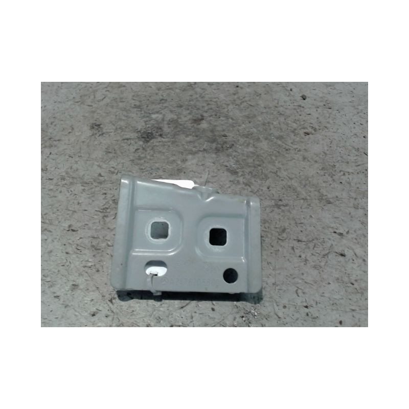 SUPPORT AILE AVD MERCEDES GLB