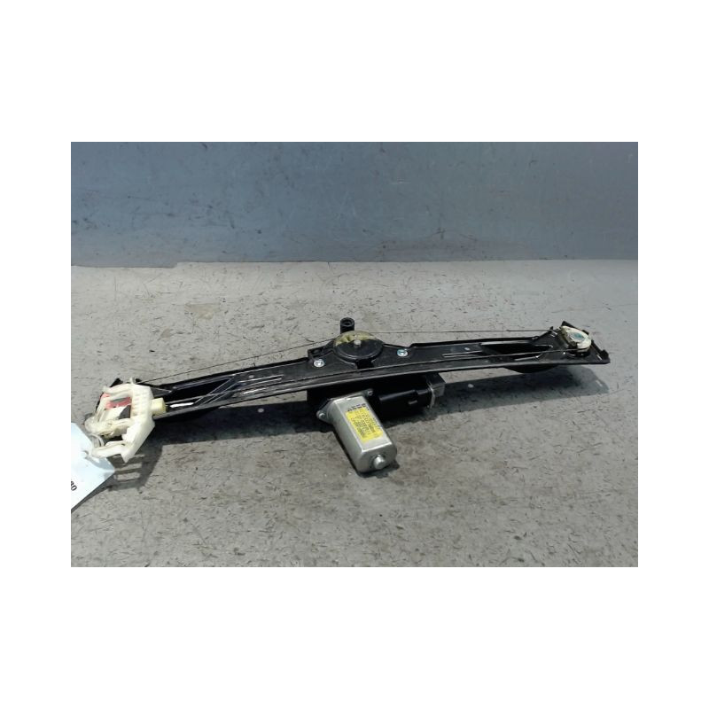 MECANISME+MOTEUR LEVE-GLACE AVANT DROIT FIAT BRAVO 2007-
