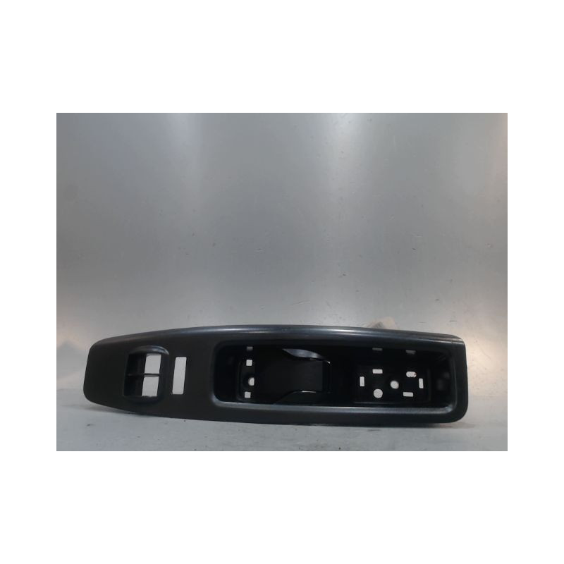 POIGNEE INTERIEURE PORTE AVANT GAUCHE FIAT DOBLO