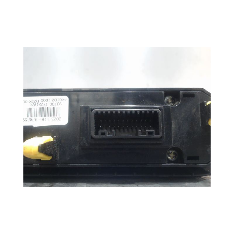 INTERIEUR COMMANDE PHARES KIA XCEED