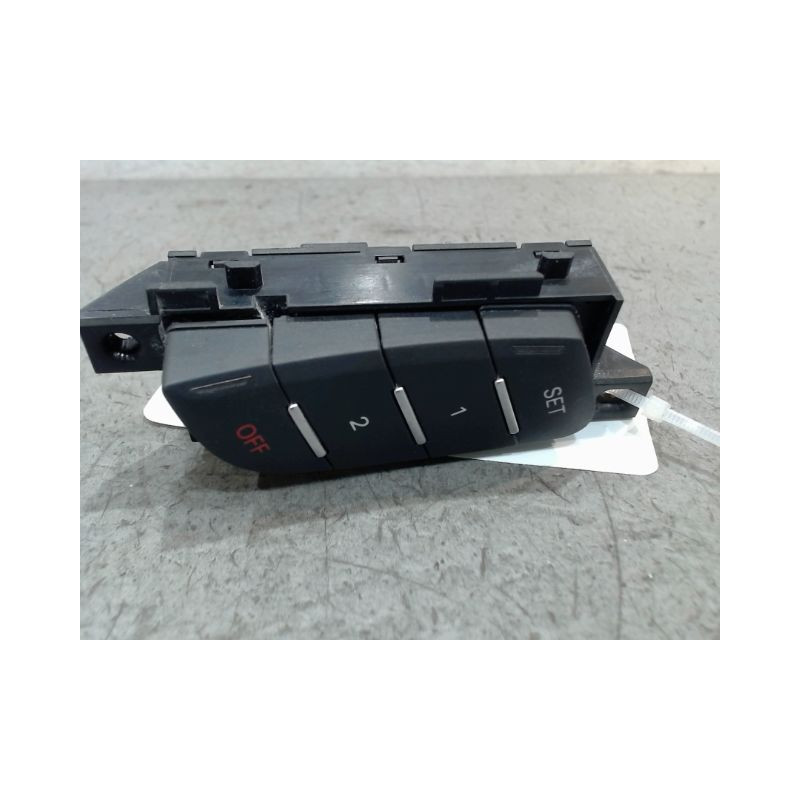 COMMANDE REGLAGE SIEGE AVANT GAUCHE AUDI A7
