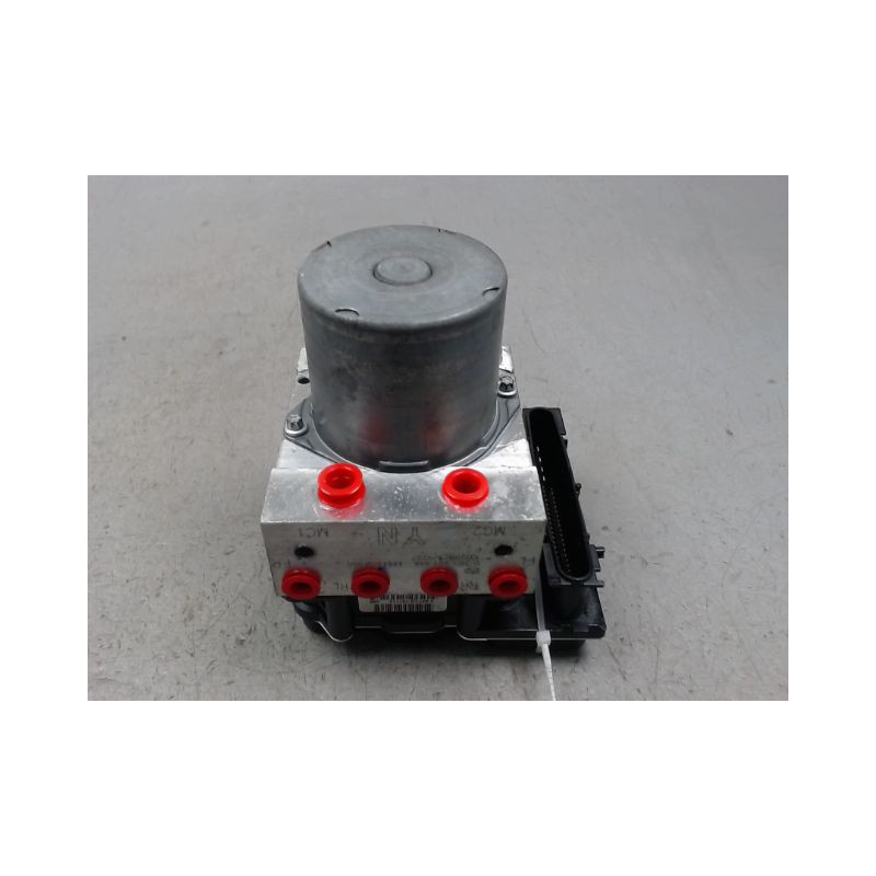 UNITE HYDRAULIQUE ABS TOYOTA VERSO 2010-
