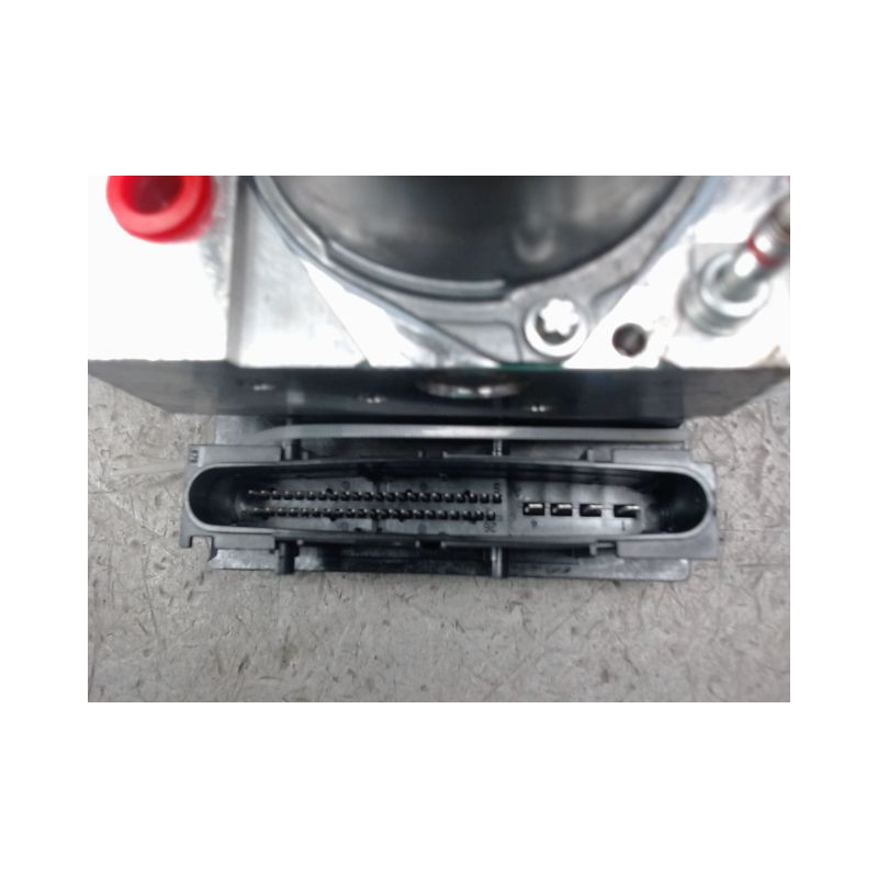 UNITE HYDRAULIQUE ABS TOYOTA VERSO 2010-