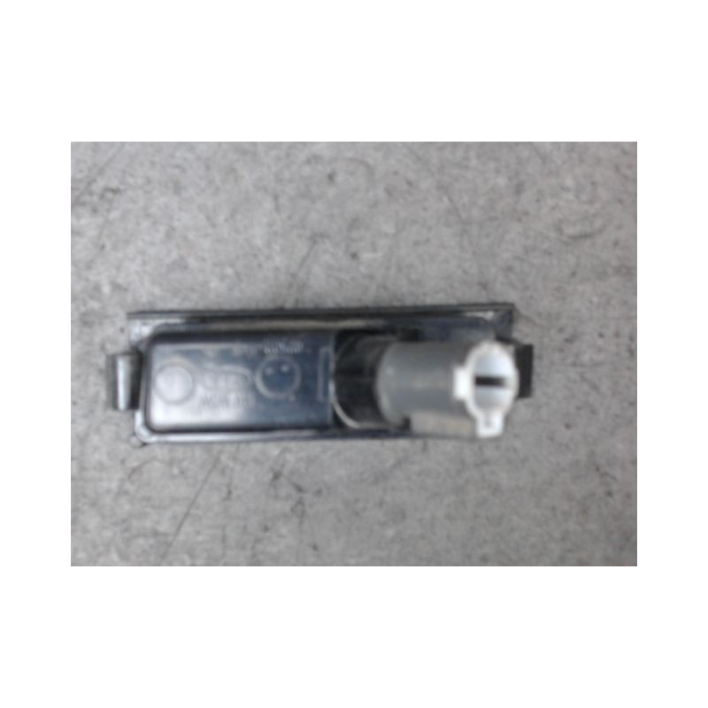 ECLAIREUR PLAQUE DE POLICE DROIT HYUNDAI I30