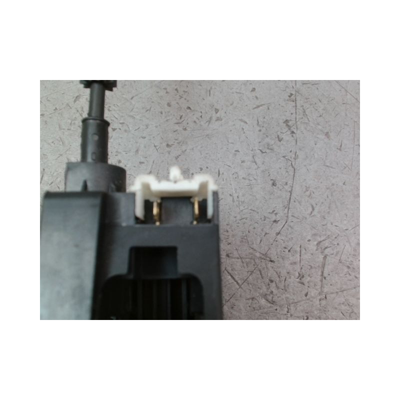SYSTEME CONDAMNATION AVANT GAUCHE RENAULT CLIO III Phase 2 2009-2014