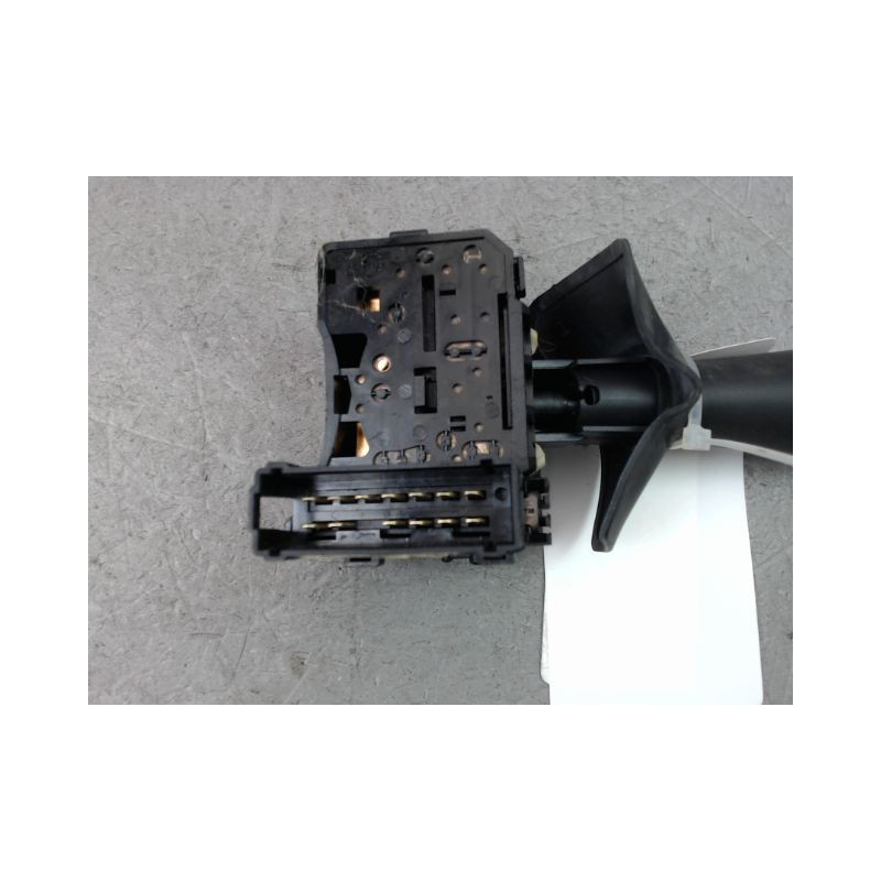 COMMANDE ESSUIE GLACE DACIA LOGAN BERL. I Phase 2 2008-2012