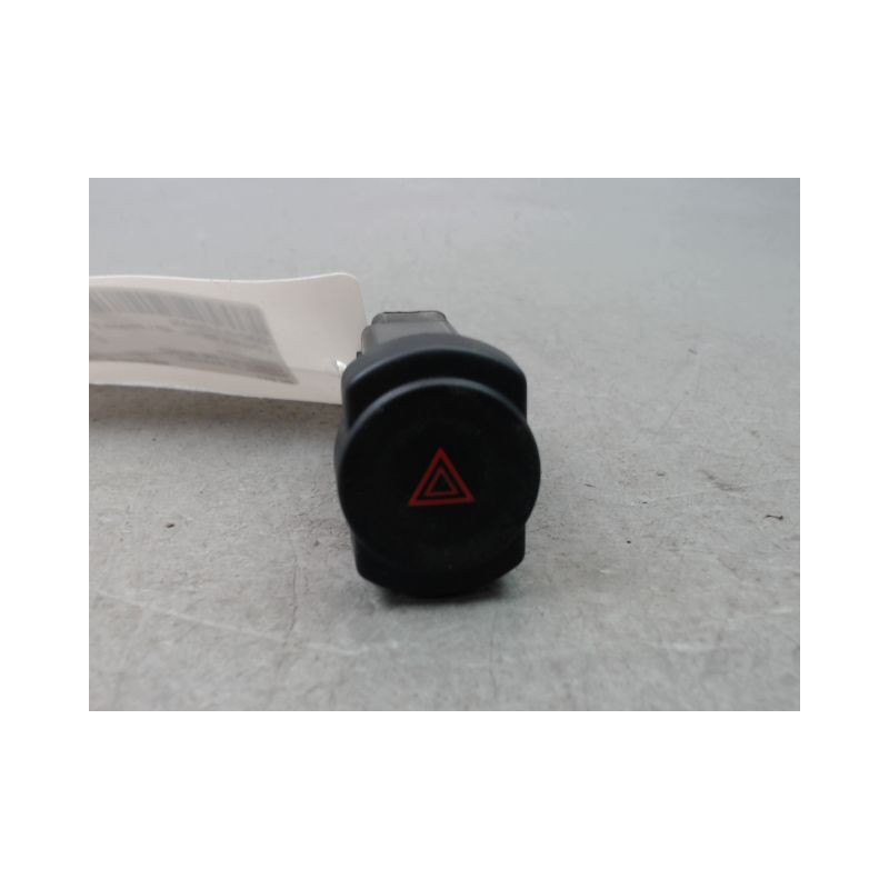 BOUTON DE WARNING DACIA LOGAN BERL. I Phase 2 2008-2012