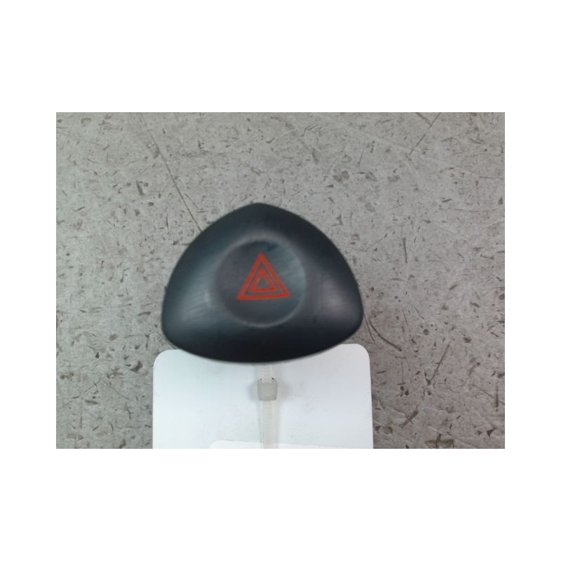 BOUTON DE WARNING RENAULT CLIO III Phase 2 2009-2014