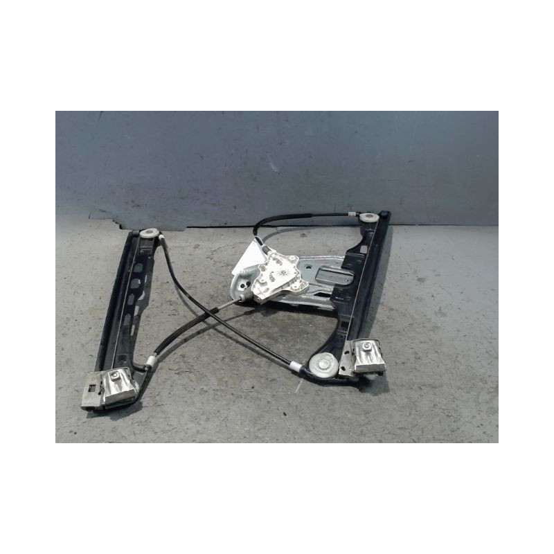 MECANISME+MOTEUR LEVE-GLACE AVANT GAUCHE MERCEDES CLASSE C 2004-
