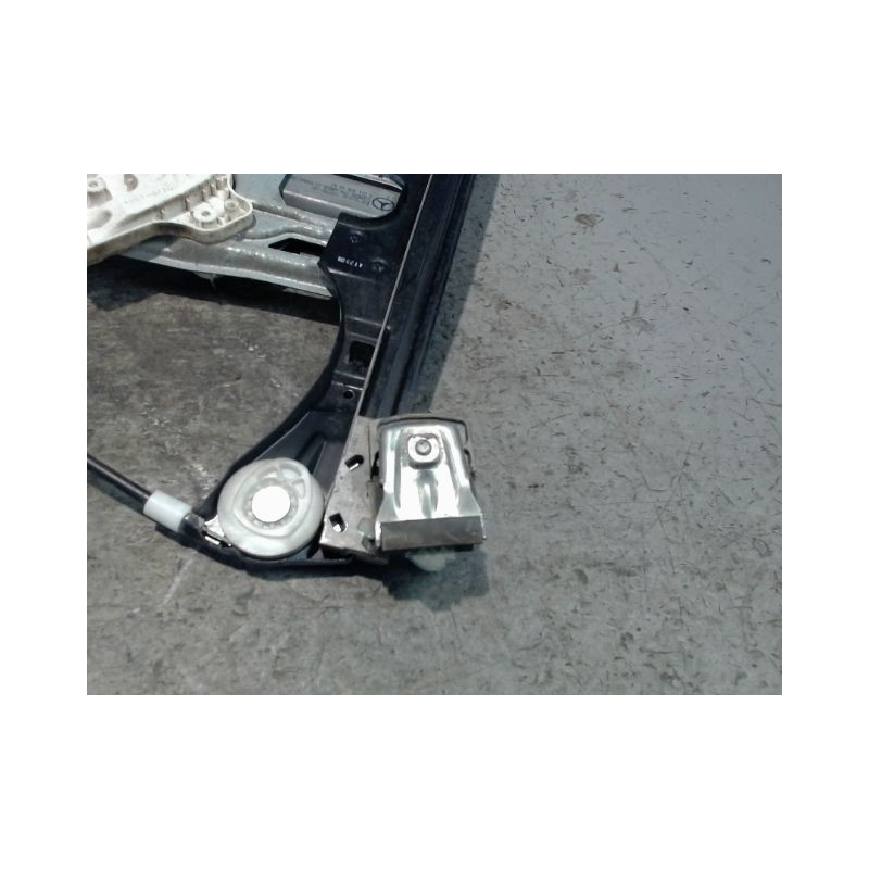 MECANISME+MOTEUR LEVE-GLACE AVANT GAUCHE MERCEDES CLASSE C 2004-