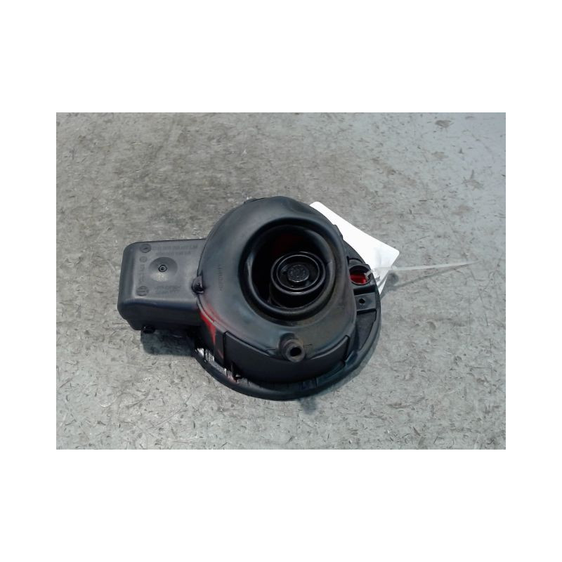VOLET DE TRAPPE CARBURANT VOLKSWAGEN POLO 2009-
