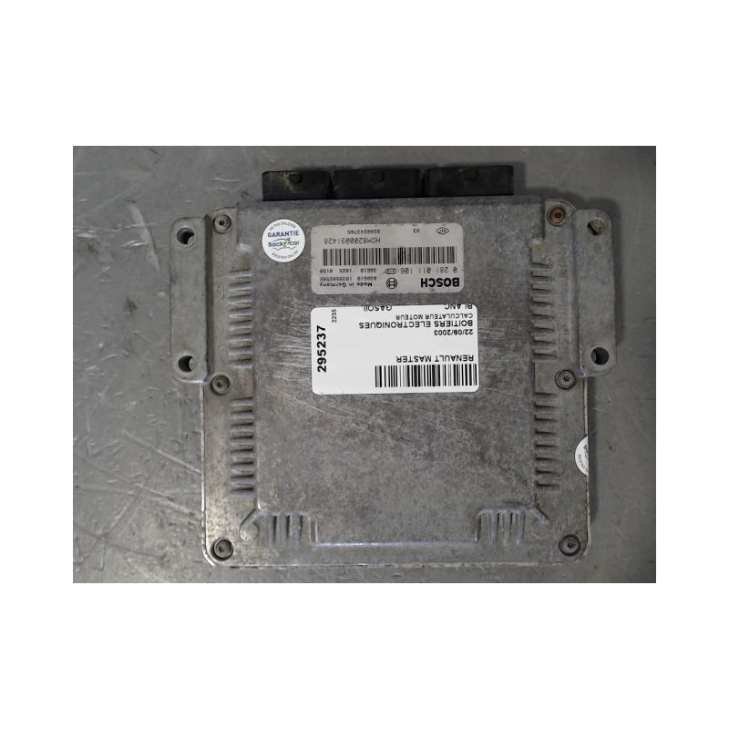 CALCULATEUR MOTEUR RENAULT MASTER