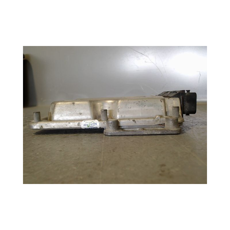 CALCULATEUR MOTEUR RENAULT MASTER