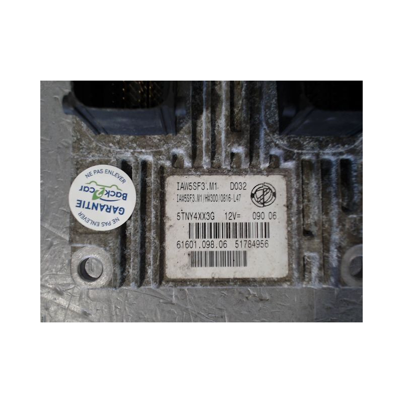 CALCULATEUR MOTEUR FIAT PUNTO