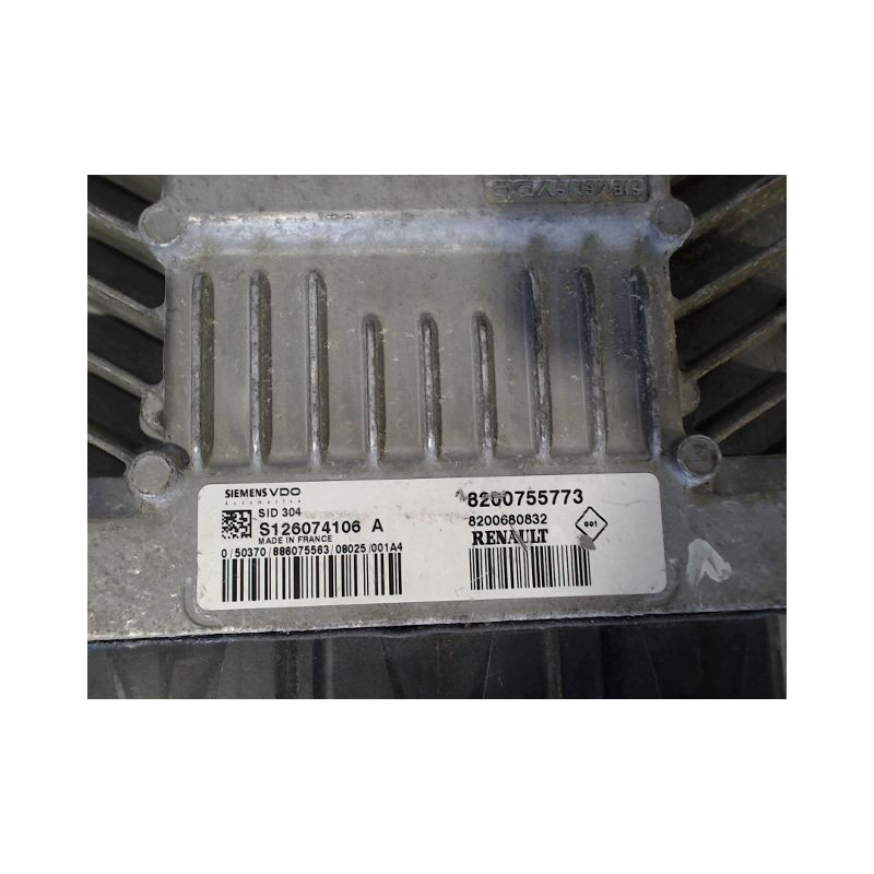 CALCULATEUR MOTEUR RENAULT CLIO