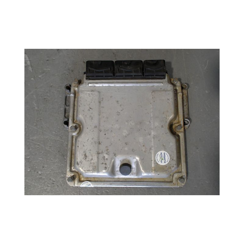 CALCULATEUR MOTEUR RENAULT LAGUNA