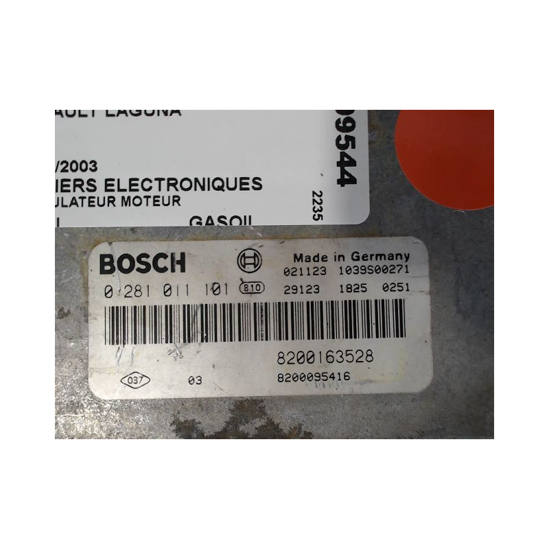 CALCULATEUR MOTEUR RENAULT LAGUNA