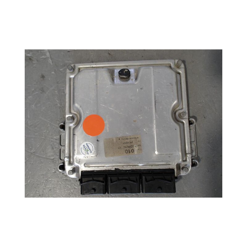 CALCULATEUR MOTEUR RENAULT KANGOO