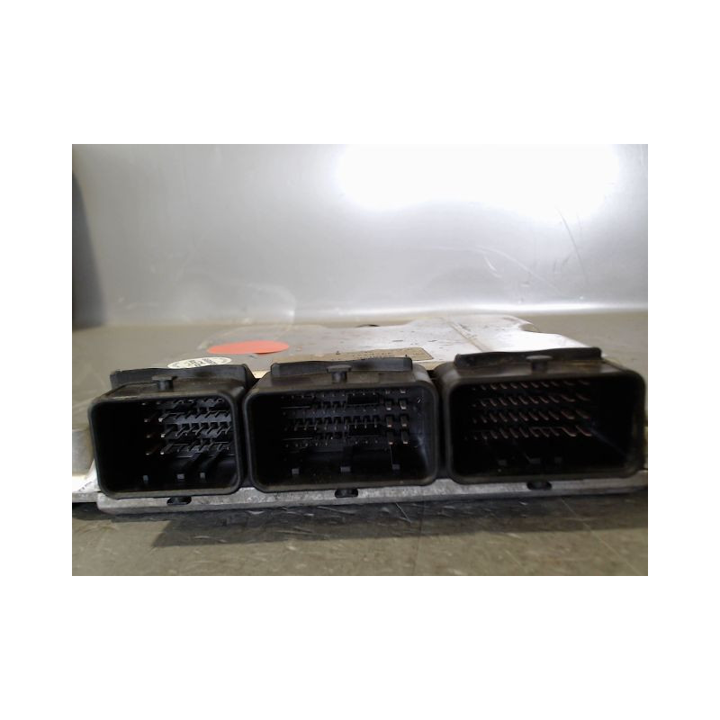 CALCULATEUR MOTEUR RENAULT KANGOO